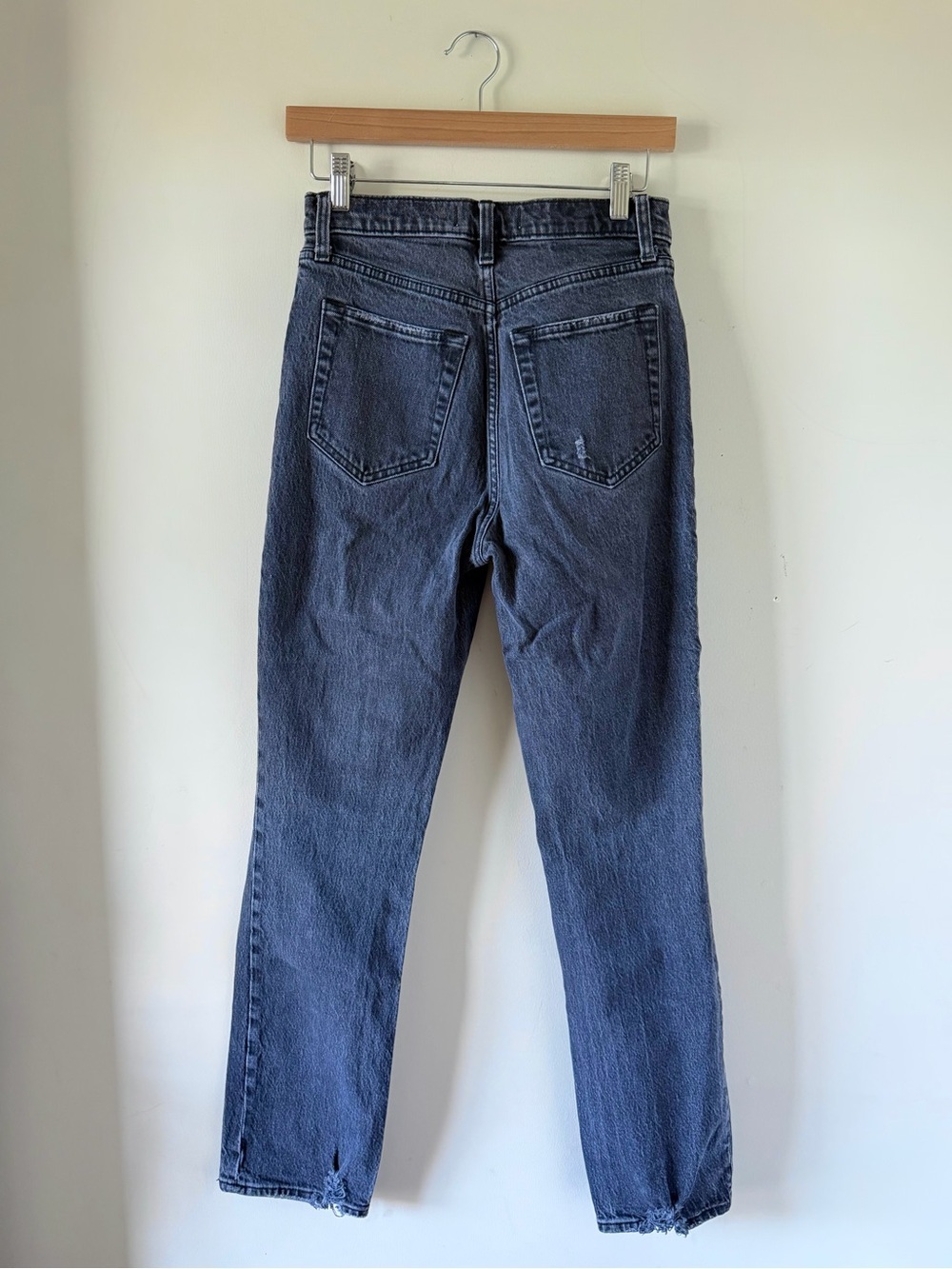 Abercrombie & Fitch ’90s Straight Ultra High Rise Jeans - Picture 4 of 5